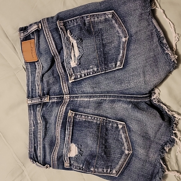 American Eagle Shorts Size 2 - Picture 2 of 2